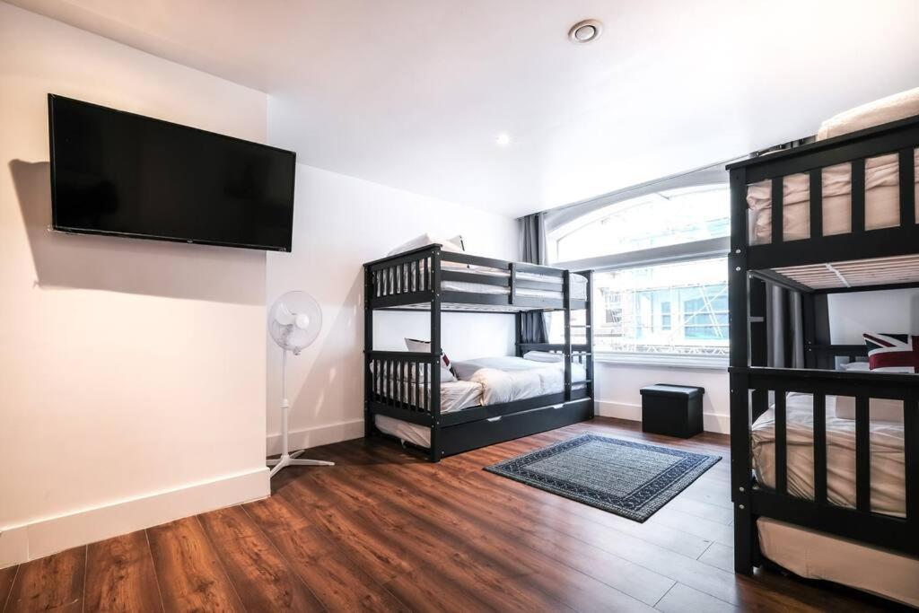 Spacious Apartment In Piccadilly Sleep 6 Vrb London Exterior photo